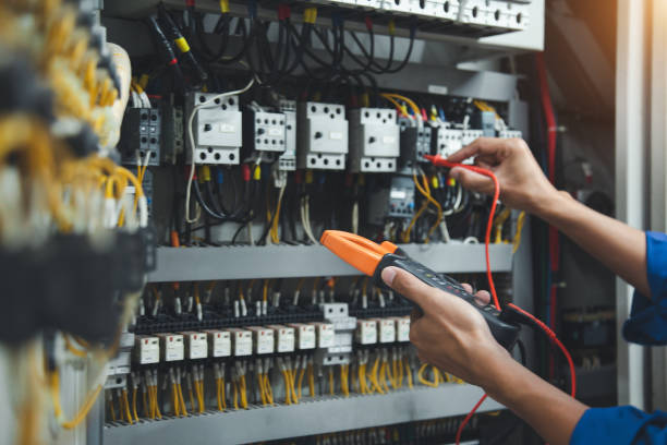 Best Circuit Breaker Repair  in Isanti, MN